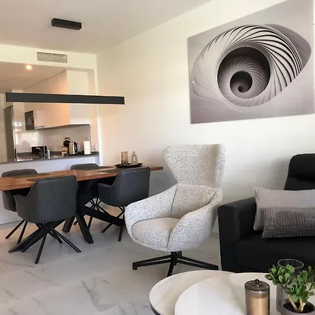 Entre Lagunas Ii Pool&wellness Torrevieja