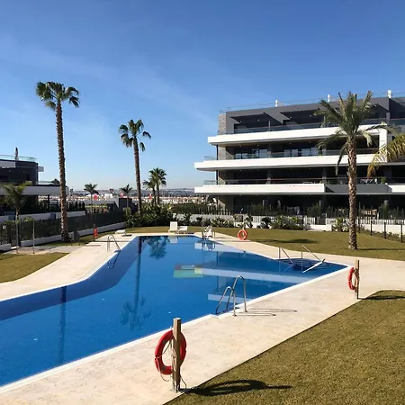 Entre Lagunas Ii Pool&wellness Torrevieja